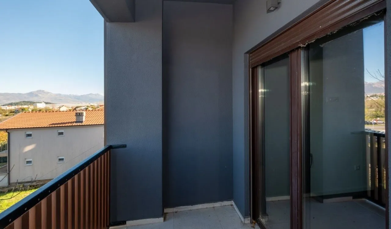 Prodaja, trosoban stan, 90m², Gornja Gorica, Podgorica