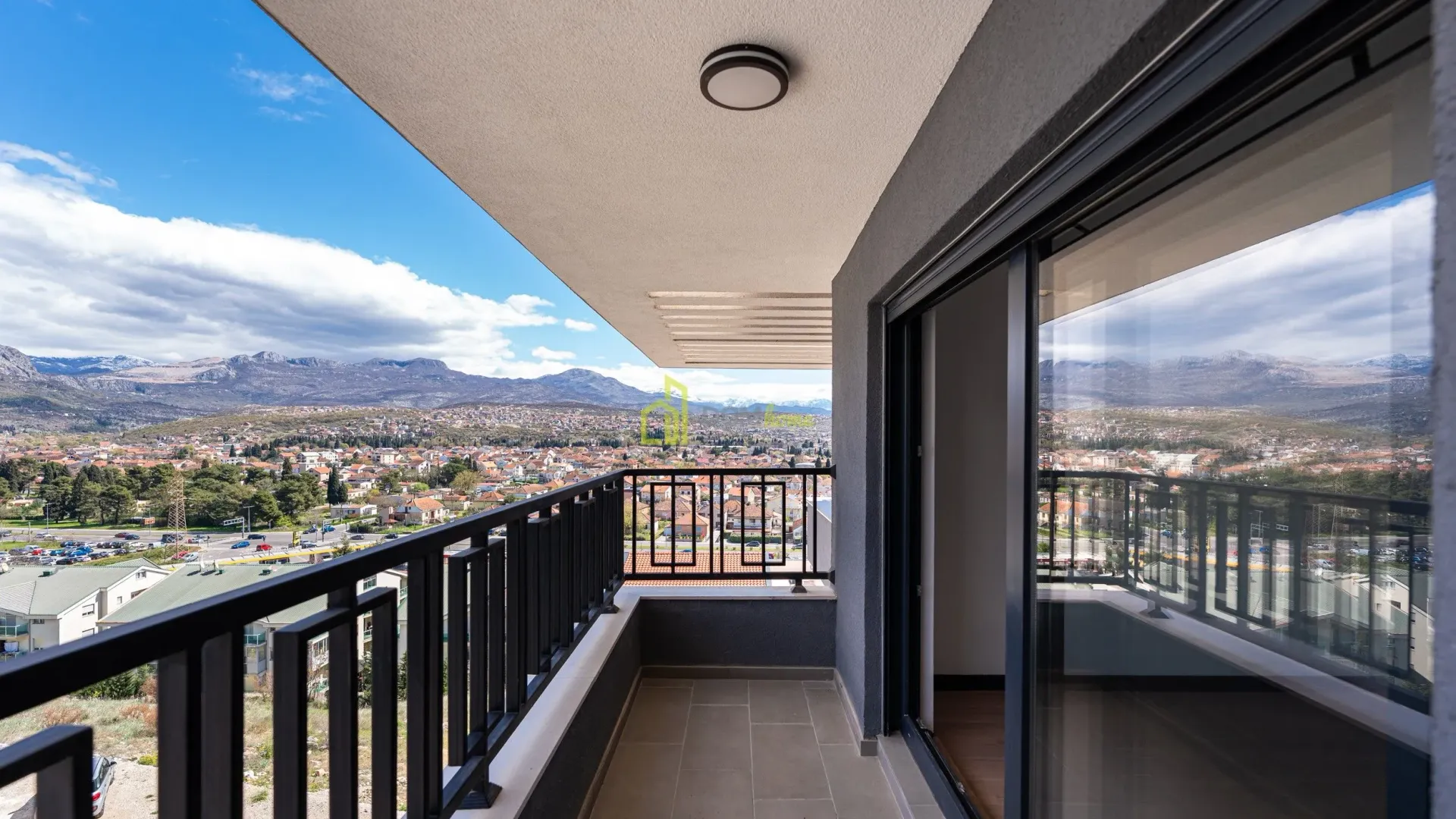 Prodaja, dvosoban stan, 86m², Gorica C, Podgorica