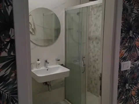 Izdavanje, jednosoban stan, 47m², Central Point, Podgorica - image 4