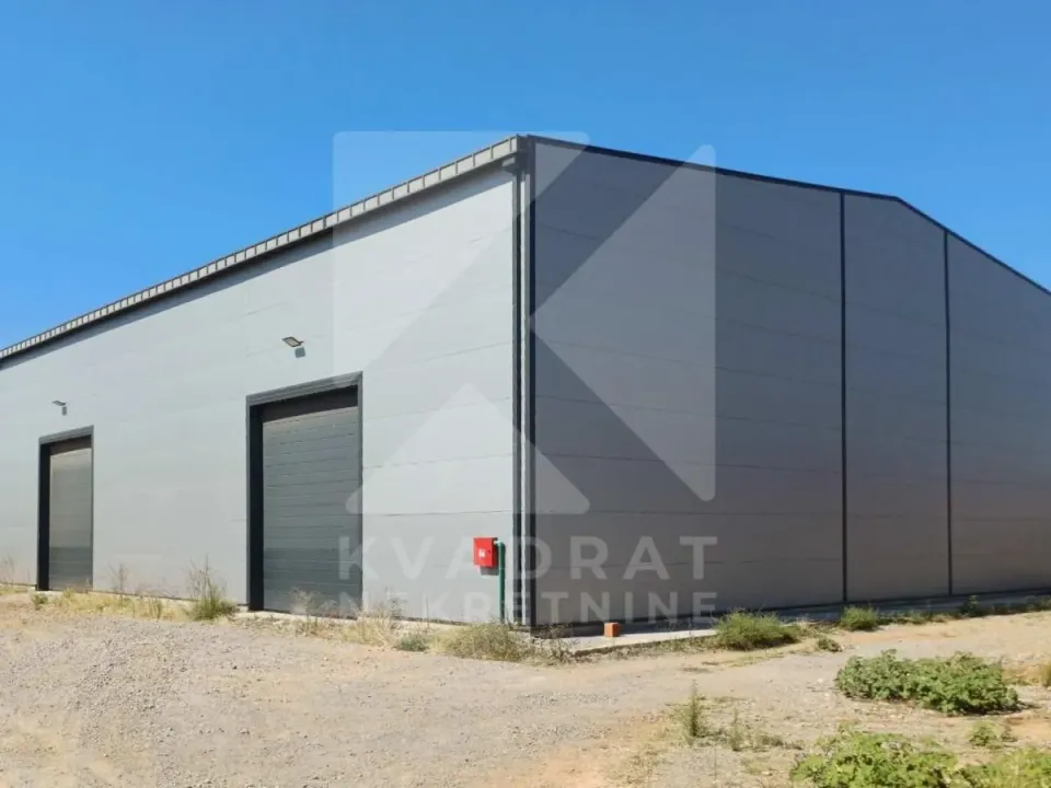 Rent, office space, 1100m², Konik, Podgorica
