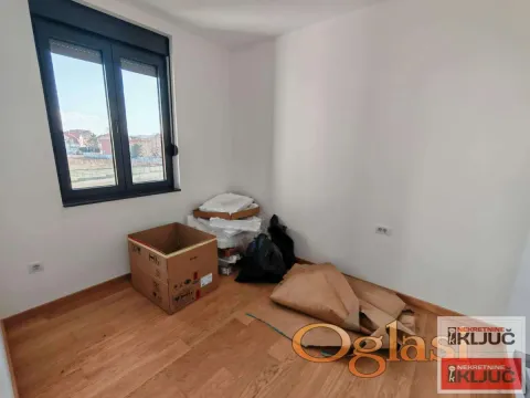 Izdavanje, dvosoban stan, 50m², Sremska Kamenica, Petrovaradin - image 3