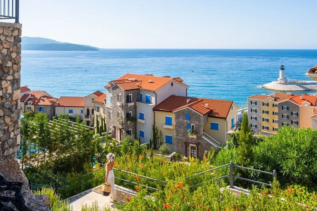 Sale, two bedroom apartment, 110m², Luštica, Tivat