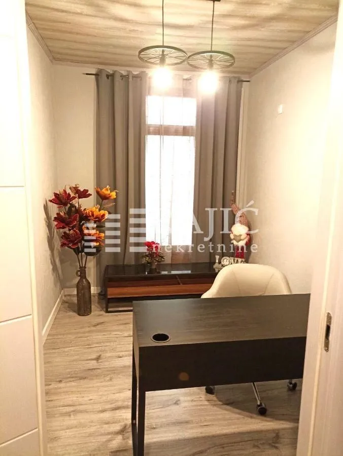 Rent, office space, 113m², Kalemegdan, Beograd
