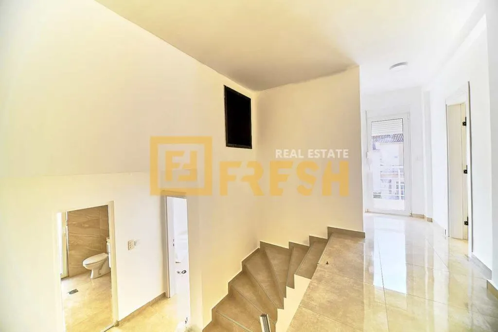 Rent, house, 400m², Stari Aerodrom, Podgorica