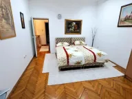 Izdavanje, dvosoban stan, 50m², Kalenić Pijaca, Vračar Sve Podlokacije - image 1