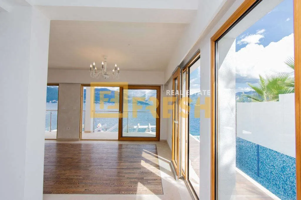 Prodaja, kuća, 300m², Tivat, Crna Gora