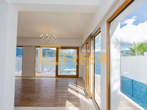 Prodaja, kuća, 300m², Tivat, Crna Gora - image 15