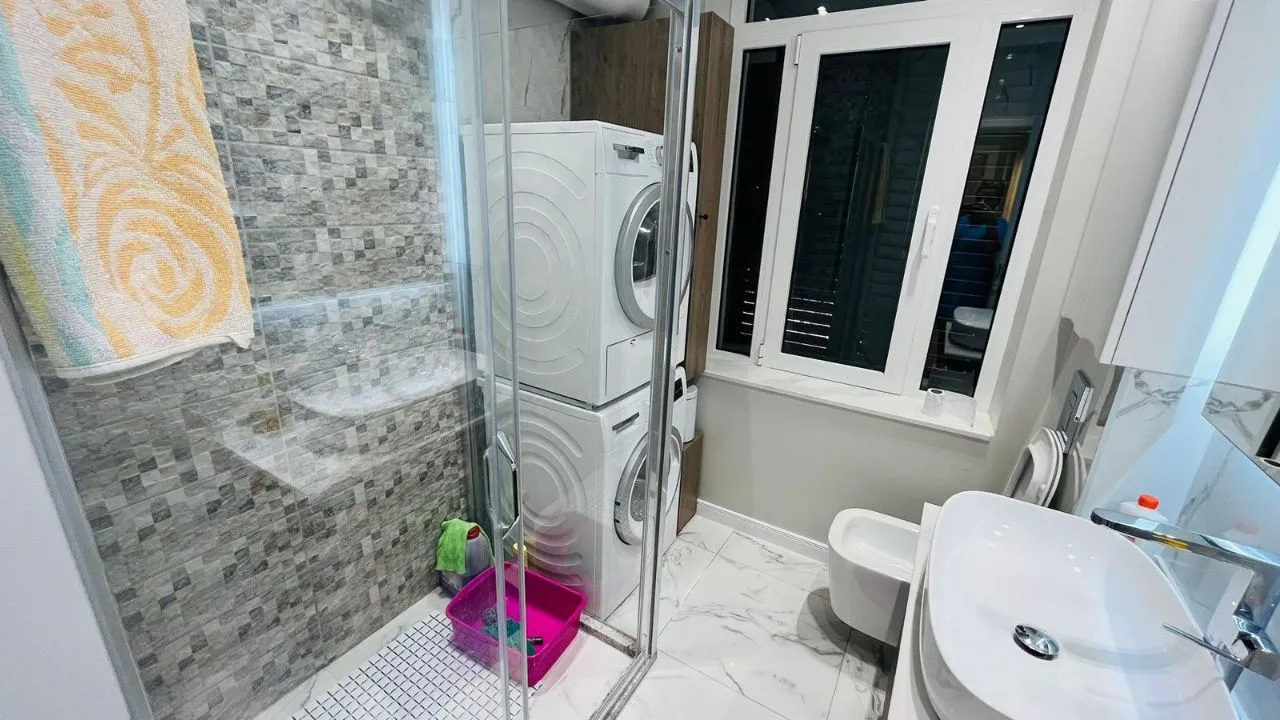 Rent, two bedroom apartment, 72m², Tivat, Crna Gora
