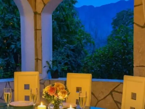 Prodaja, kuća, 263m², Prčanj, Kotor - image 1