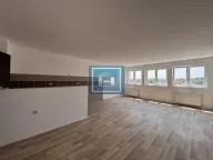 Izdavanje, četvorosoban stan, 99m², Jagodina, Srbija - image 2