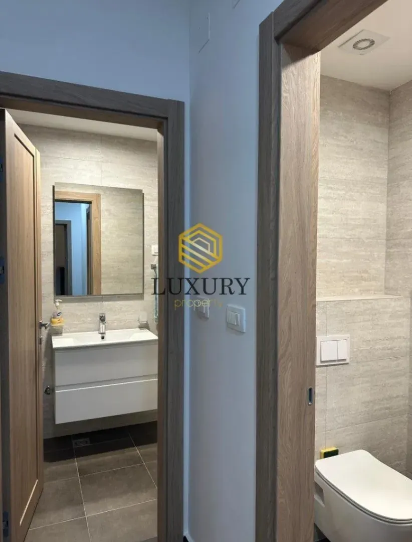 Rent, office space, 73m², Master Kvart, Podgorica