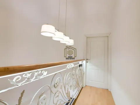 Izdavanje, kuća, 215m², Drac, Podgorica - image 16