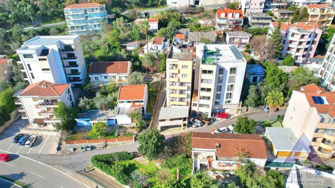 Sale, hospitality venue, 993m², Bečići, Budva