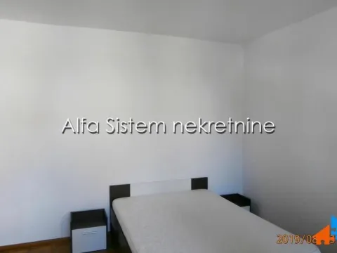 Izdavanje, četvorosoban stan, 120m², Savski Venac, Beograd - image 11