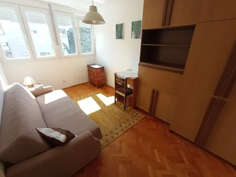 Izdavanje, dvosoban stan, 75m², Preko Morače, Podgorica - image 11