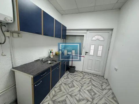 Rent, office space, 35m², Moravski park, Ćuprija - image 3