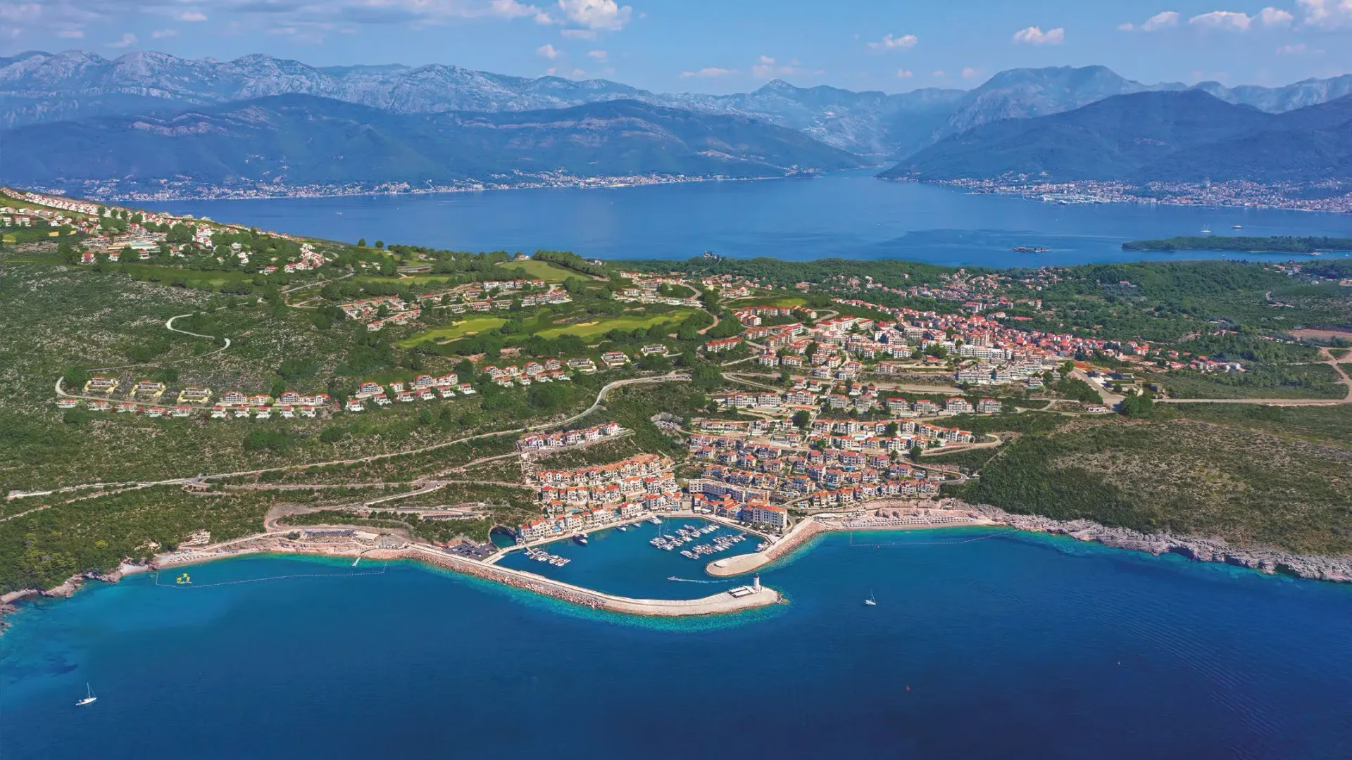 Prodaja, dvosoban stan, 110m², Luštica Bay, Tivat