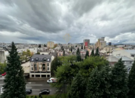 Izdavanje, četvorosoban stan, 130m², Centar, Podgorica - image 9