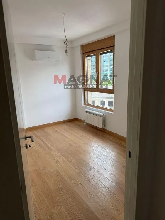 Prodaja, trosoban stan, 106m², Novi Beograd Blok 65, Novi Beograd Sve Podlokacije
