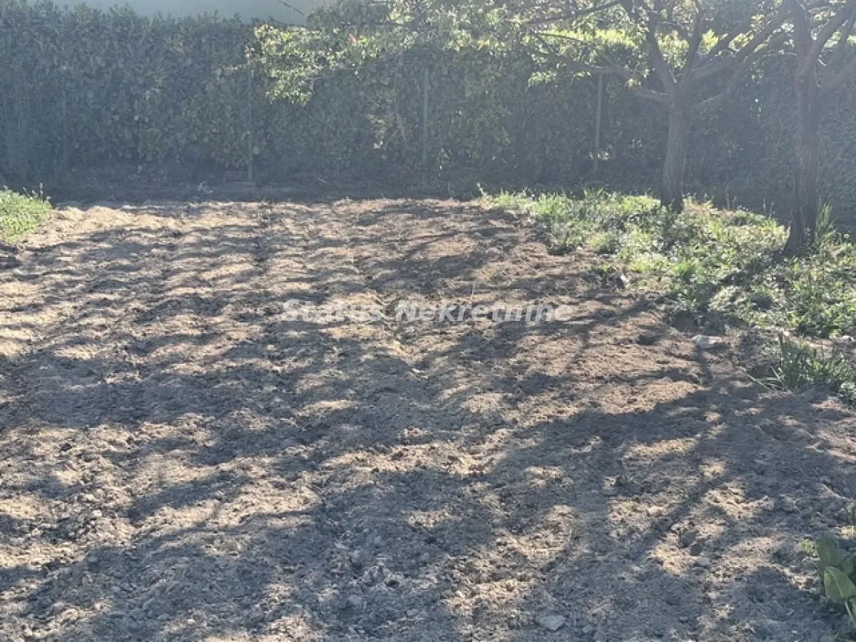 Prodaja, kuća, 185m², Futog, Novi Sad Sve Podlokacije