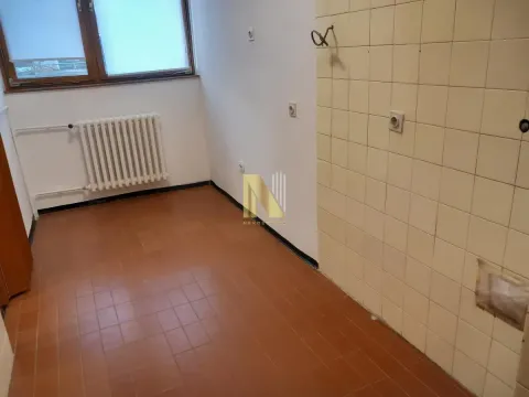 Prodaja, jednosoban stan, 38m², Centar, Novi Sad - image 8