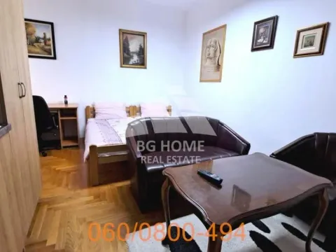 Stan in Vračar Hram