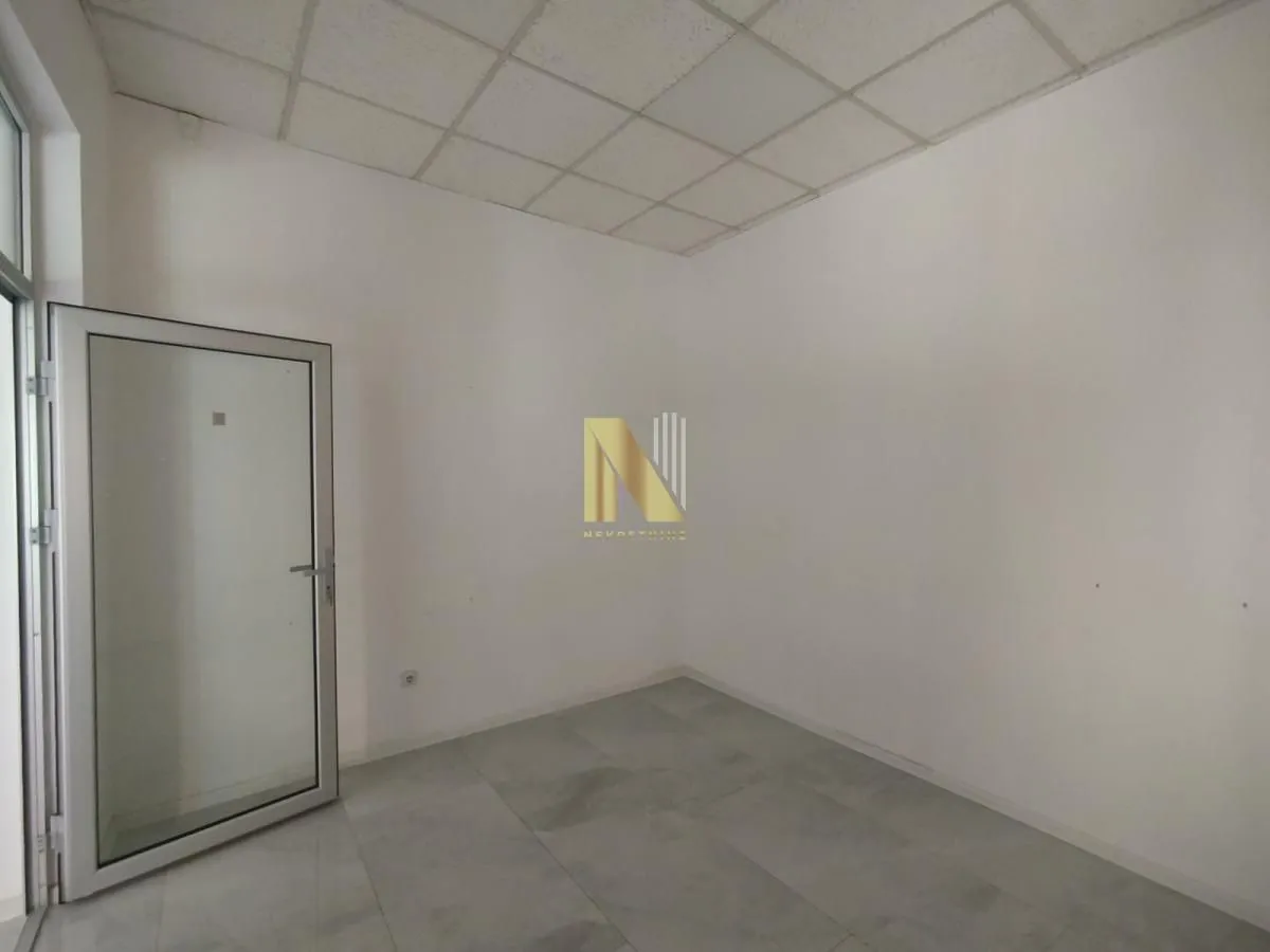 Rent, office space, 160m², Centar, Novi Sad