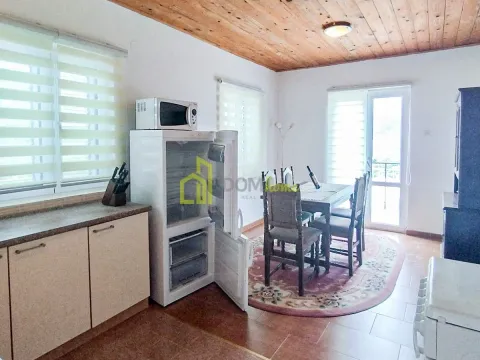 Izdavanje, kuća, 170m², Lješevići, Kotor - image 6