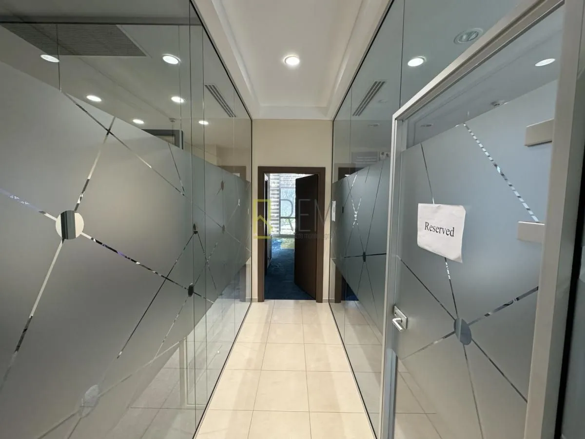 Sale, office space, 370m², Blok 9, Podgorica