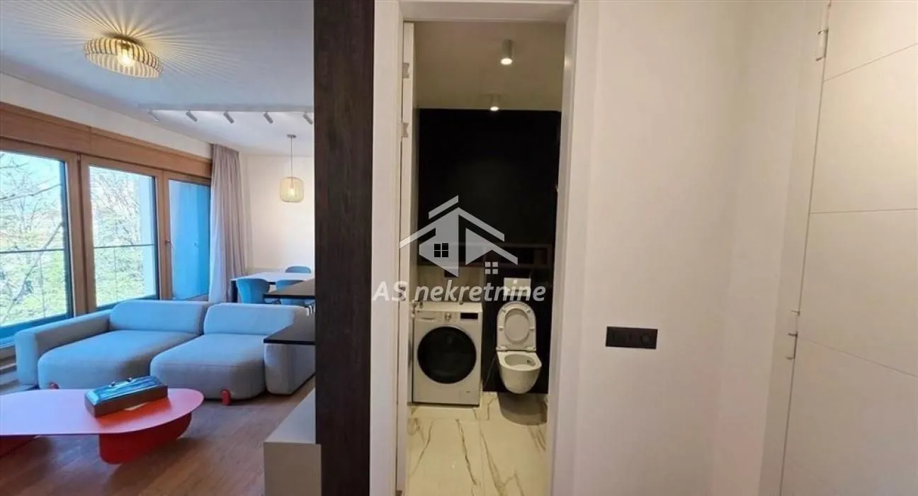 Izdavanje, dvosoban stan, 66m², Savski Venac, Beograd