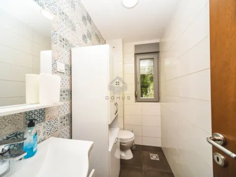 Izdavanje, trosoban stan, 77m², Zabjelo, Podgorica - image 14