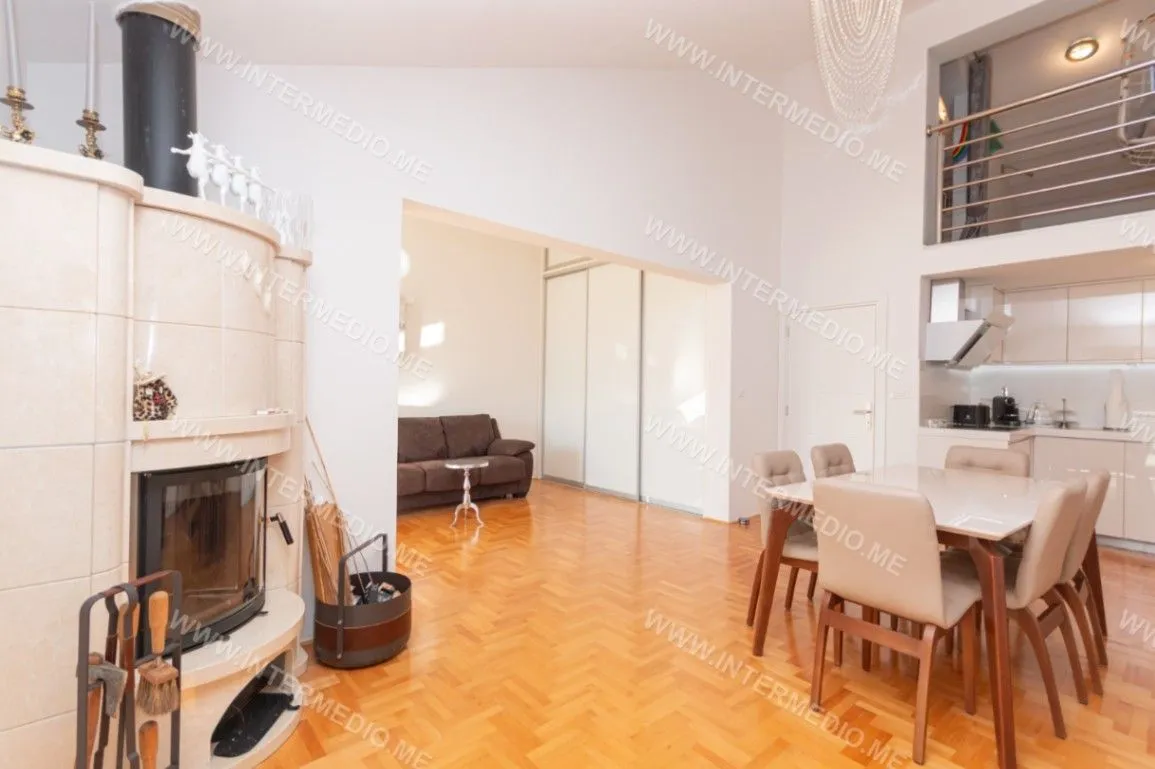 Prodaja, trosoban stan, 95m², Topla, Herceg Novi