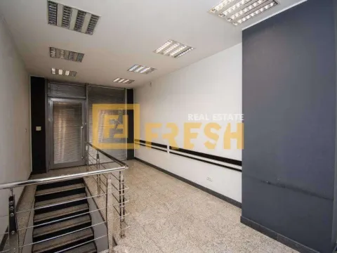 Izdavanje, poslovni prostor, 83m², Preko Morače, Podgorica - image 2