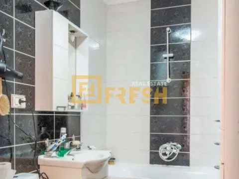 Sale, two bedroom apartment, 106m², Tivat, Crna Gora - image 9