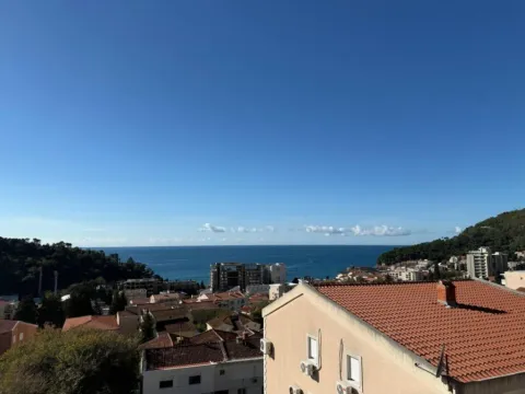 Sale, two bedroom apartment, 55m², Petrovac, Budva - image 8