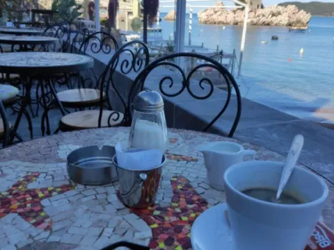 Sale, one bedroom apartment, 47m², Pržno, Budva - image 1