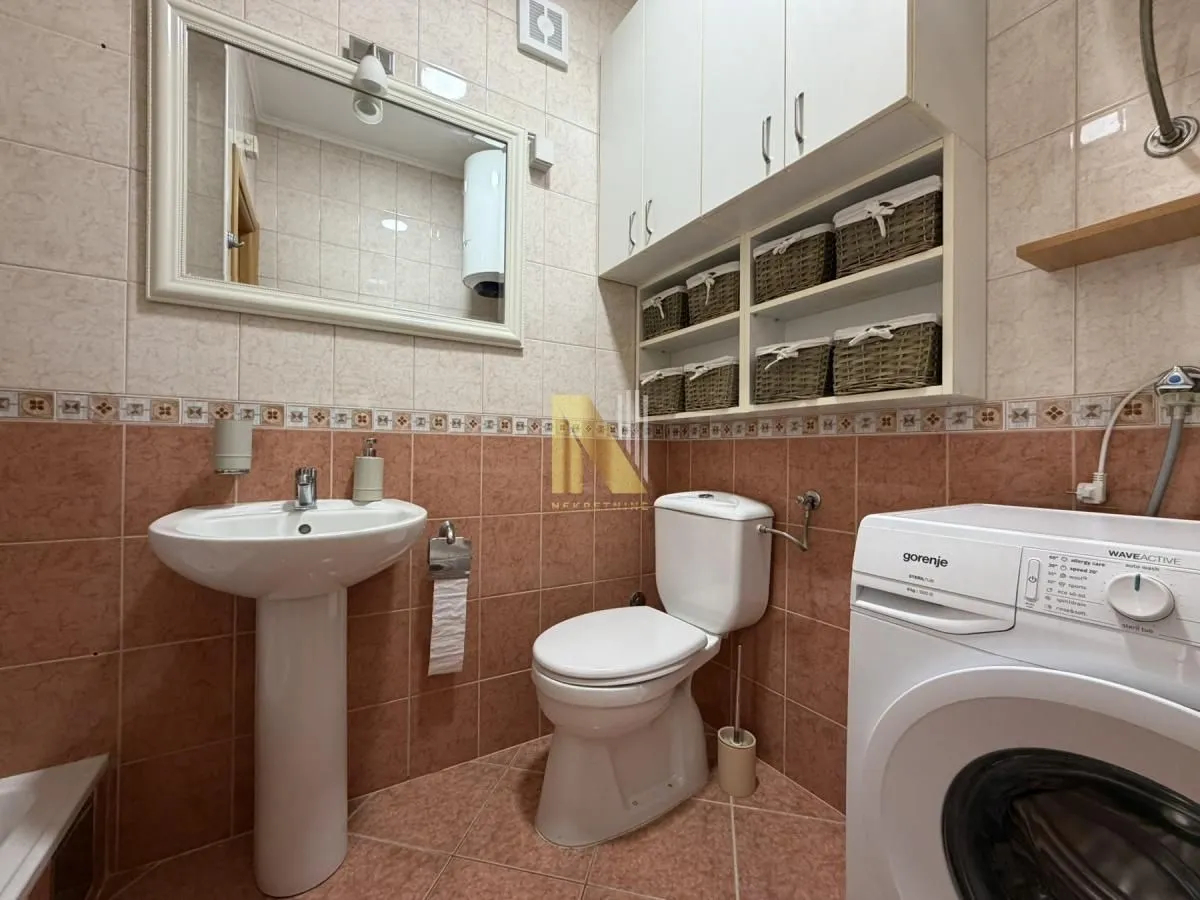 Izdavanje, dvosoban stan, 41m², Sajmište, Novi Sad