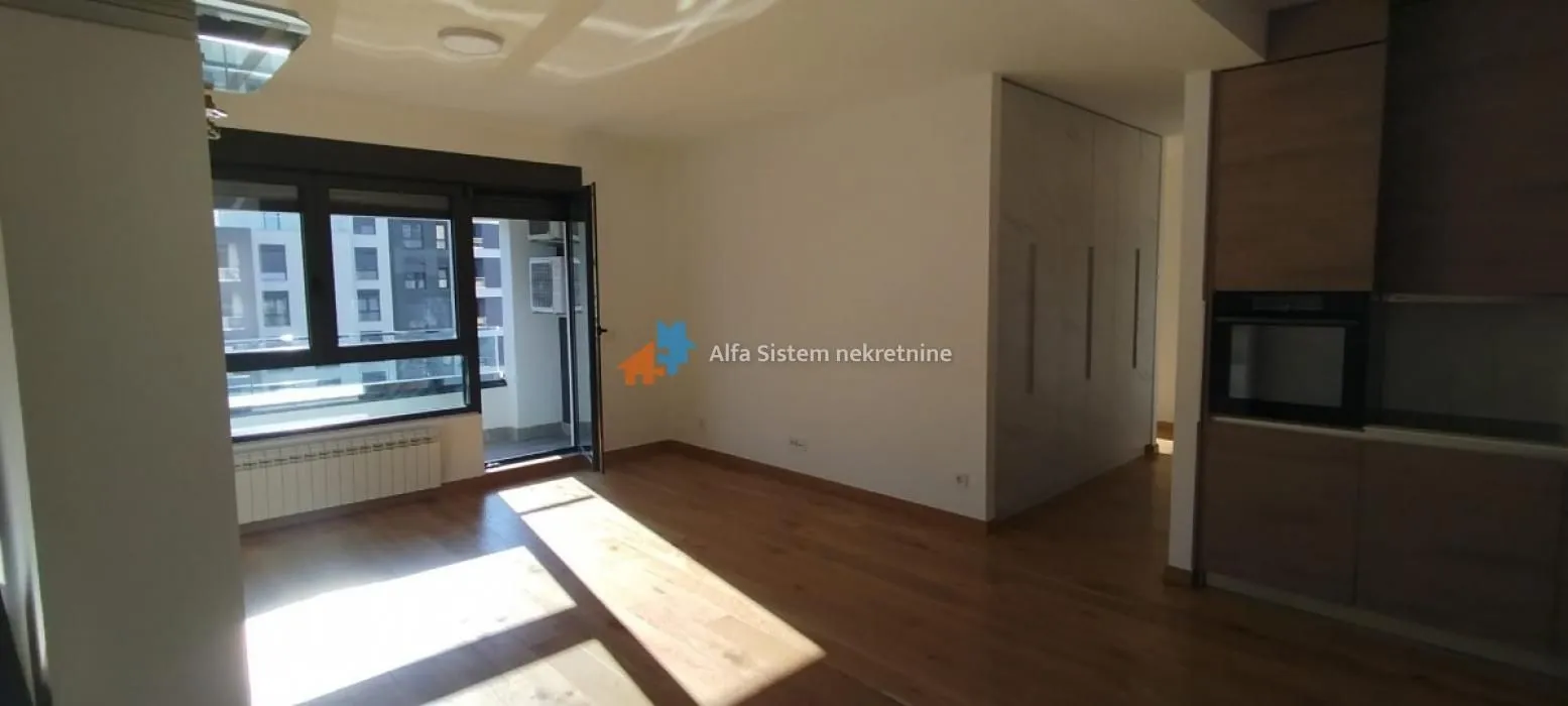 Rent, apartment, 96m², Voždovac Sve Podlokacije, Beograd
