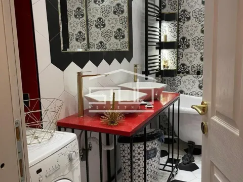 Prodaja, trosoban stan, 63m², Stari Grad, Beograd - image 9