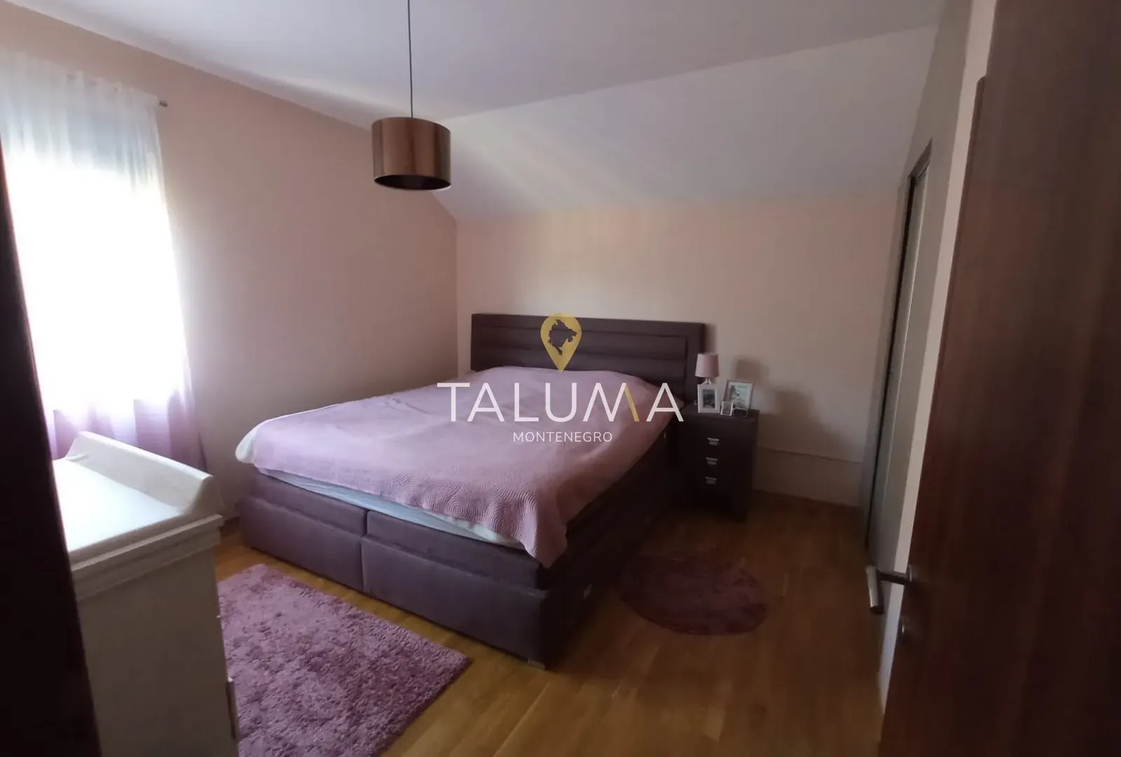 Prodaja, trosoban stan, 101m², Dub, Kotor