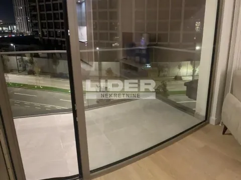 Izdavanje, trosoban stan, 86m², Savski Venac, Beograd - image 15