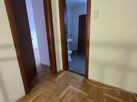 Izdavanje, trosoban stan, 85m², Grbavica, Novi Sad Sve Podlokacije - image 7