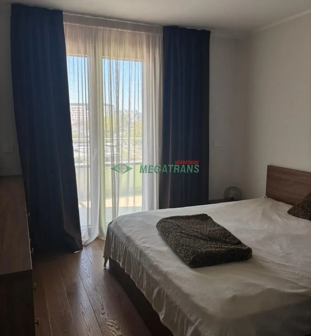 Izdavanje, dvosoban stan, 50m², Tošin bunar, Novi Beograd Sve Podlokacije