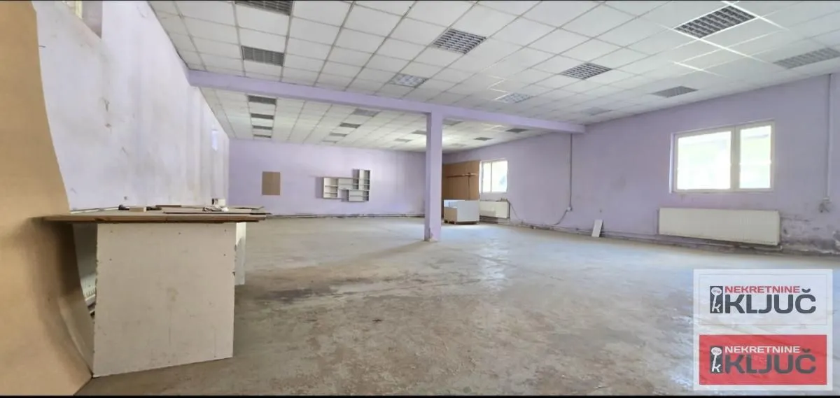 Izdavanje, poslovni prostor, 130m², Futog, Novi Sad Sve Podlokacije