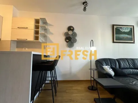 Izdavanje, dvosoban stan, 64m², City Kvart, Podgorica - image 8