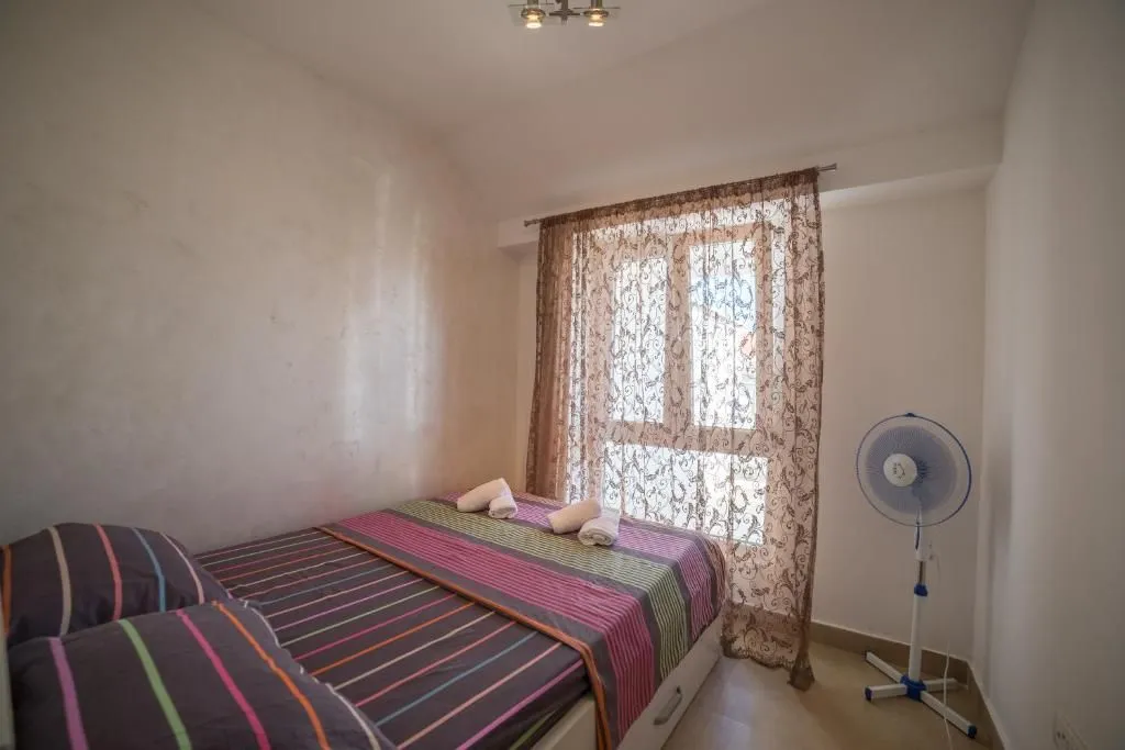 Rent, two bedroom apartment, 50m², Centar, Budva