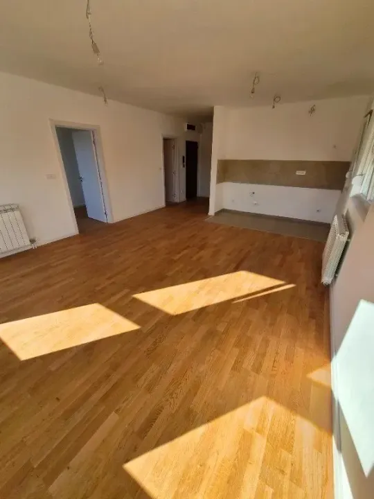 Sale, three bedroom apartment, 60m², Zvezdara Sve Podlokacije, Beograd