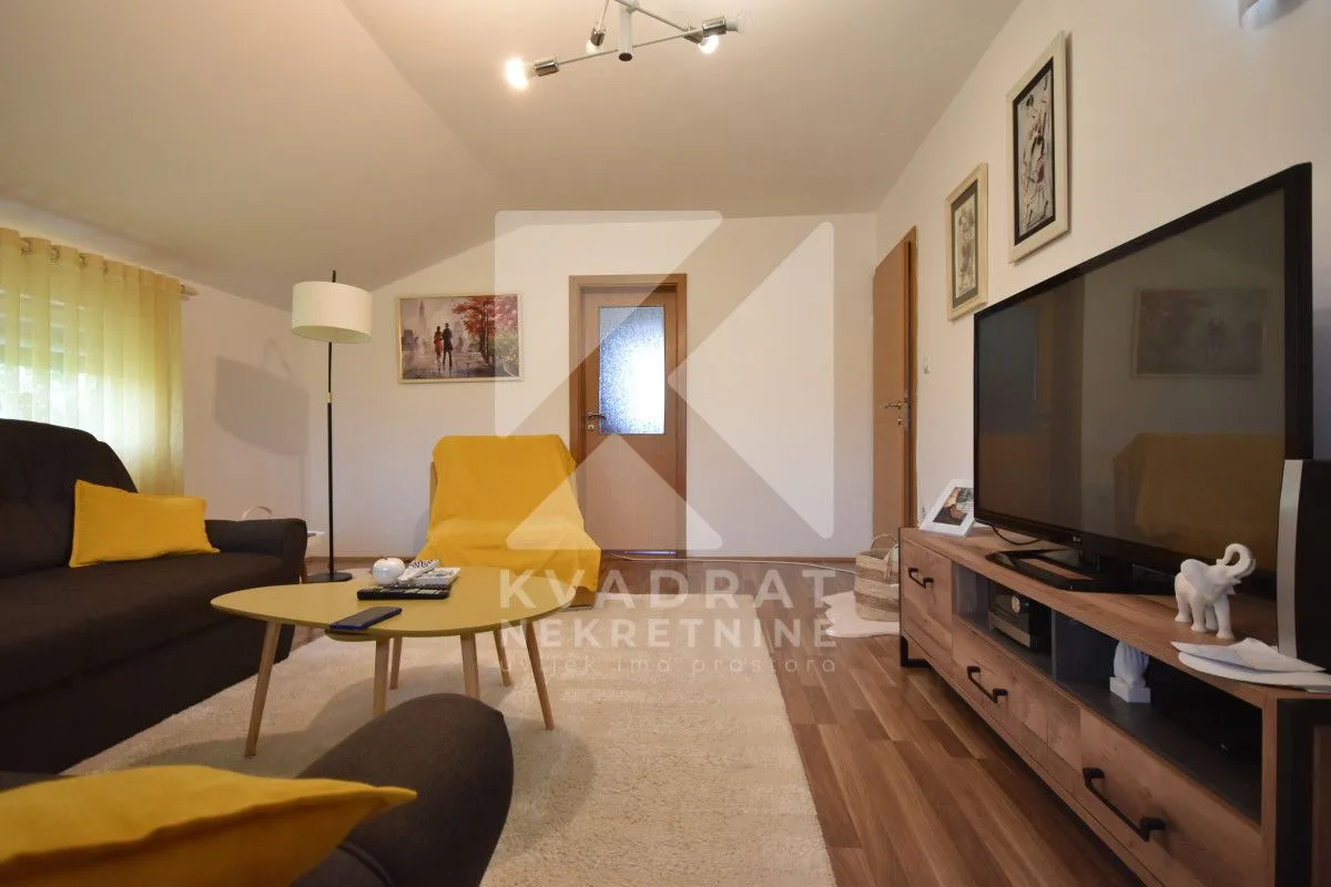 Prodaja, kuća, 220m², Donji Kokoti, Podgorica