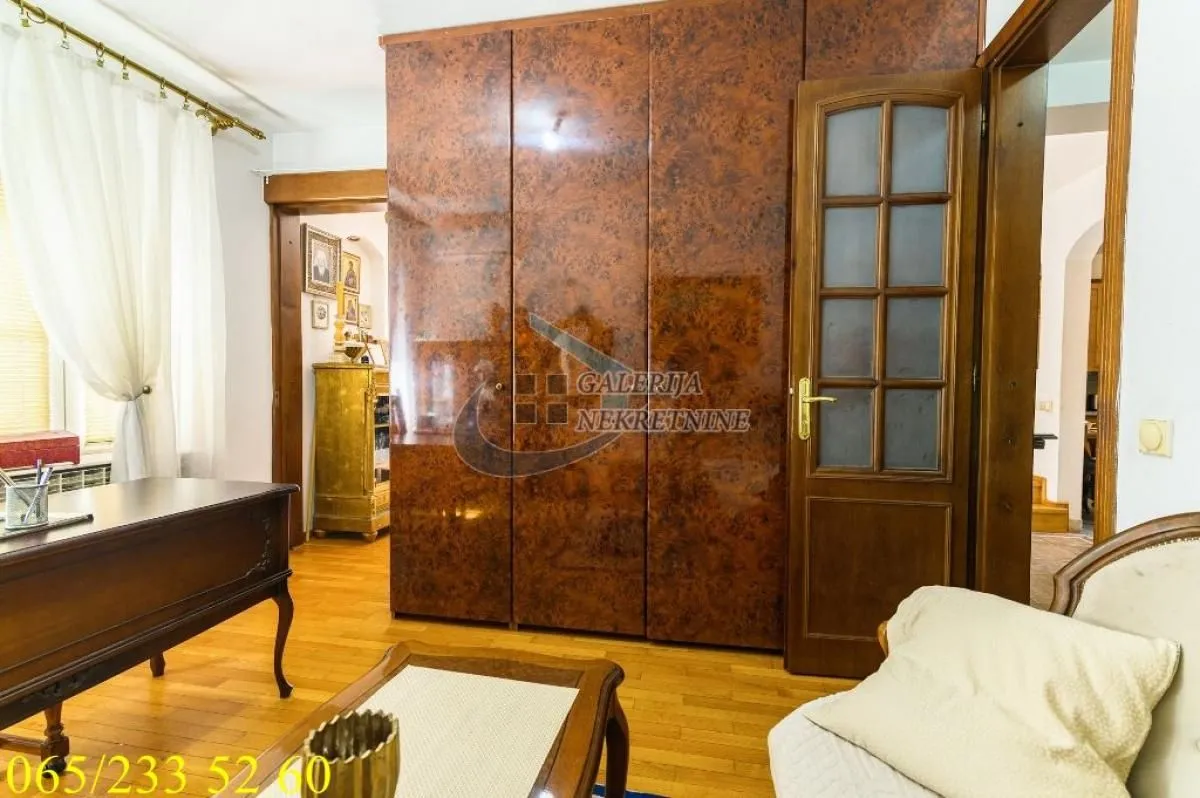 Prodaja, stan, 108m², Stari Grad, Beograd