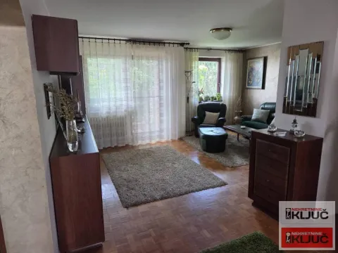 Sale, three bedroom apartment, 83m², Bulevar patrijarha Pavla, Novi Sad Sve Podlokacije - image 1